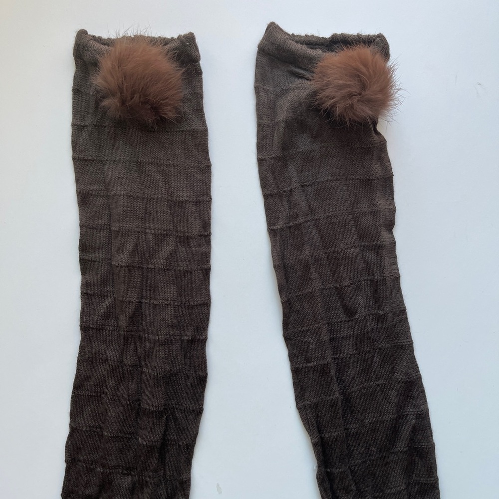 Yohji Yamamoto Dark Brown Socks with Pom Poms - Picture 2 of 5